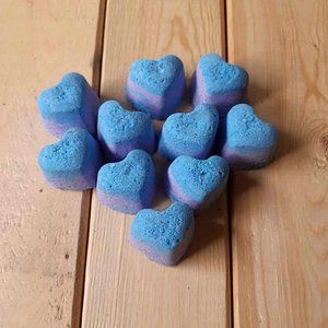 Unique bath bombs & salts